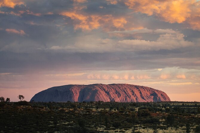 Uluru (Ayers Rock) Sunset + Outback Barbecue Dinner & Star Talk - Why Uluru Sunset Feels Like More Than a Photo Stop