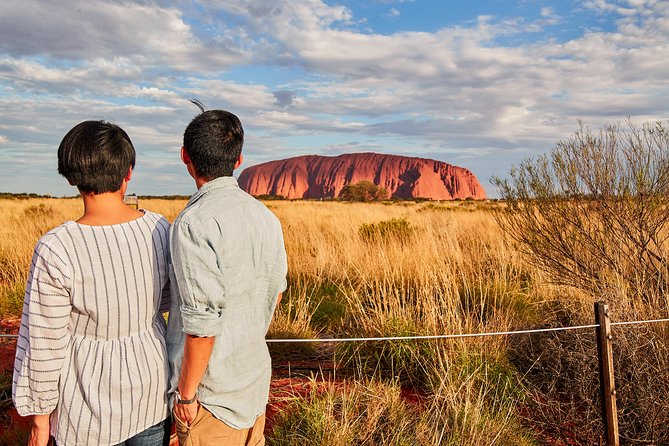 Uluru (Ayers Rock) Sunset Tour - The Guide Experience: Commentary Levels Can Vary
