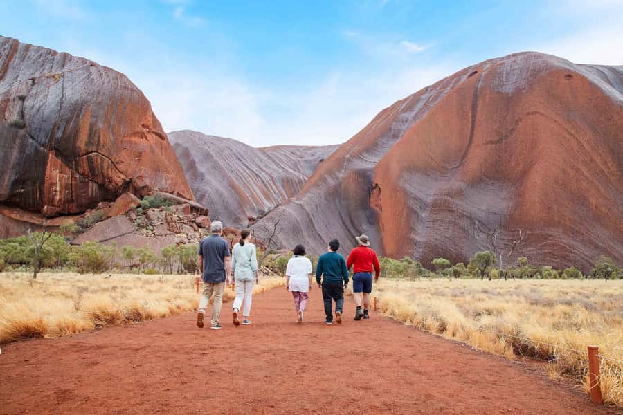 Uluru: Guided Walking Tour at Sunrise with Light Breakfast - First Light On Uluru: What This Sunrise Base Walk Actually Gives You