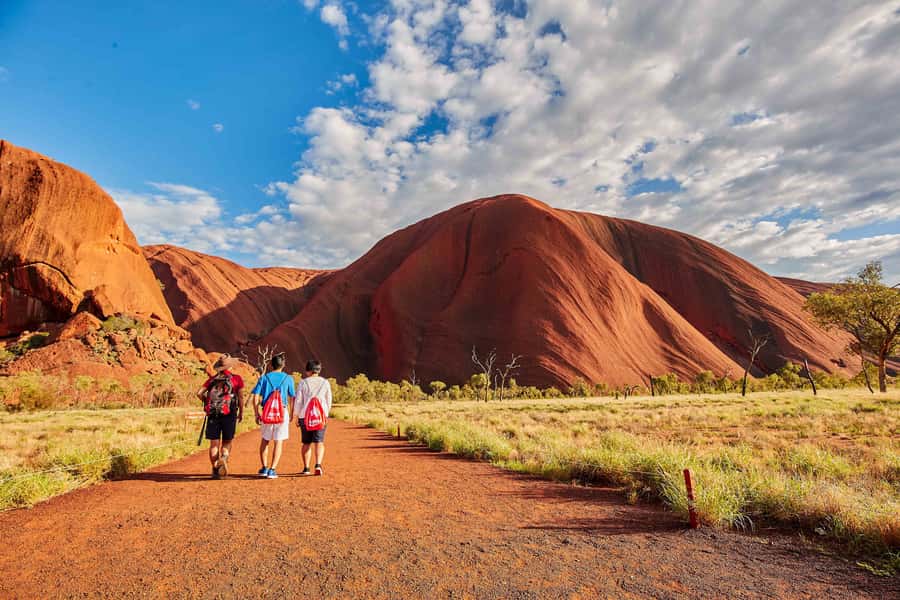 Uluru: Guided Walking Tour at Sunrise with Light Breakfast - FAQ