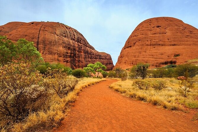 Uluru Overnight Escape from Ayers Rock - Price and value: what $1,170.23 buys you in the Uluru area