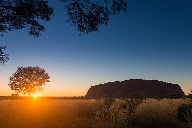Uluru Overnight Escape from Ayers Rock - Dinner and sleeping at Ayers Rock Resort: the overnight part you’ll feel