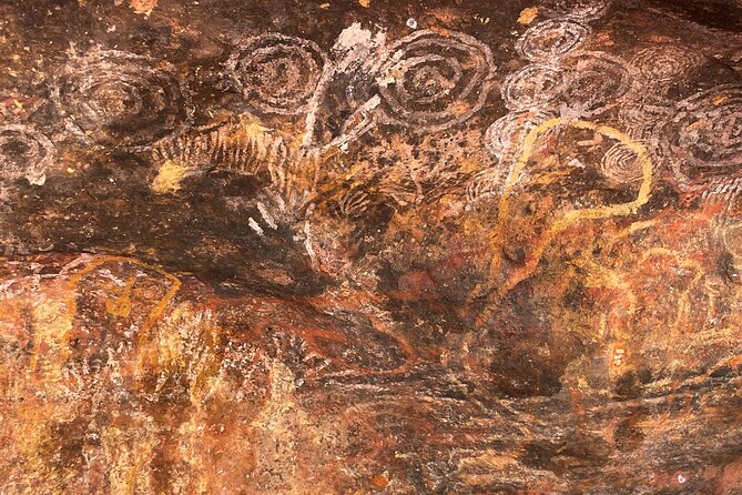Uluru Private Tour Aboriginal guided option - Kata-Tjuta dunes viewing area: the light moment that sells Uluru
