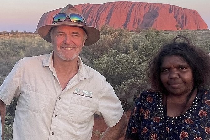 Uluru Private Tour Aboriginal guided option - Sunrise or sunset: how to choose the right half day