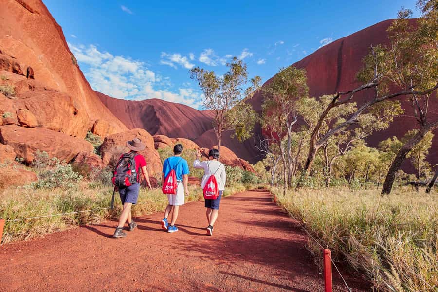 Uluru: Sacred Sites & Sunset Tour with Wine & Cheeseboard - Uluru-Kata Tjuta Cultural Centre: learn the meaning before you hunt for the perfect photo