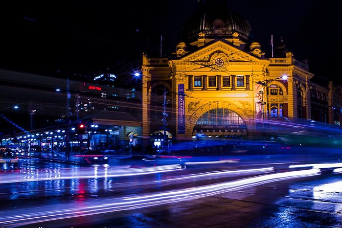 Upside Down House Photo Experience in Australia - When This Is Best in Your Melbourne Day Plan