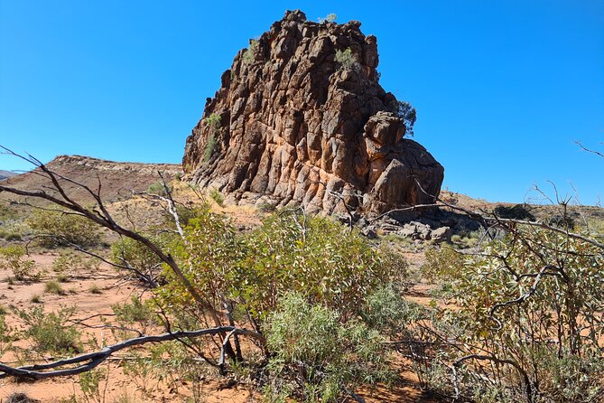 West and East MacDonnell Ranges Full Day Tour- Small Group - East MacDonnell Gaps: Emily Gap and Jessie Gap Stories