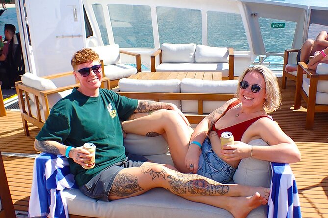 Whitehaven Beach Tour: 2 Options - All Day Beach Or Snorkel - The crew factor: safety debriefs, helpful hosts, and a relaxed vibe