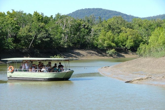 Whitsunday Crocodile Safari - Wetlands on a tractor-pulled wagon: seeing the ecosystem from ground level