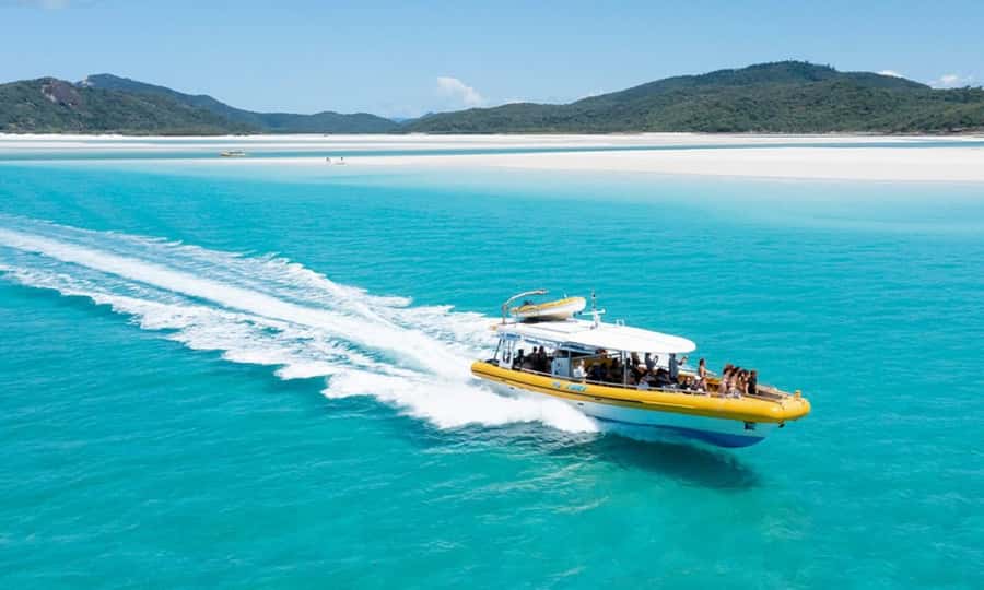 Whitsunday: Whitsunday Islands Tour with Snorkeling & Lunch - Pickup to Coral Sea Marina: What the Morning Feels Like