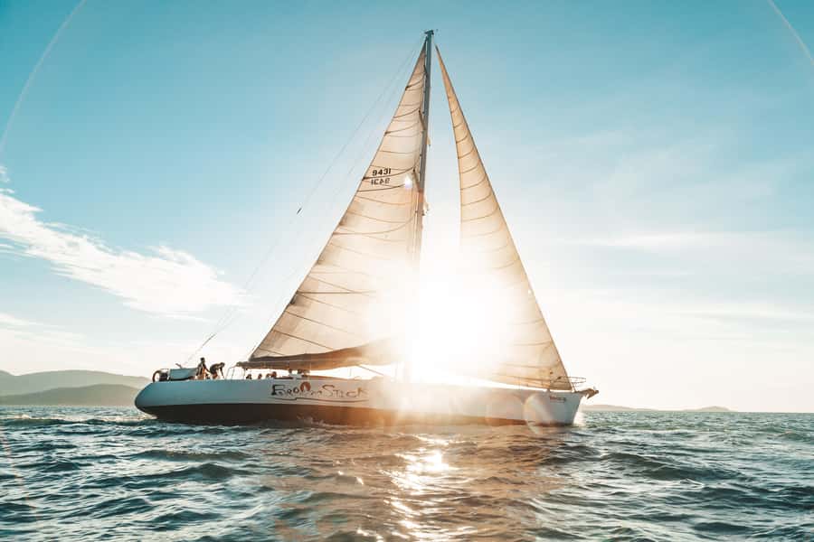 Whitsundays: 2-Day, 2-Night Maxi Yacht Sailing Adventure - Day 2 morning: Tongue Bay bushwalk and Hill Inlet lookout views