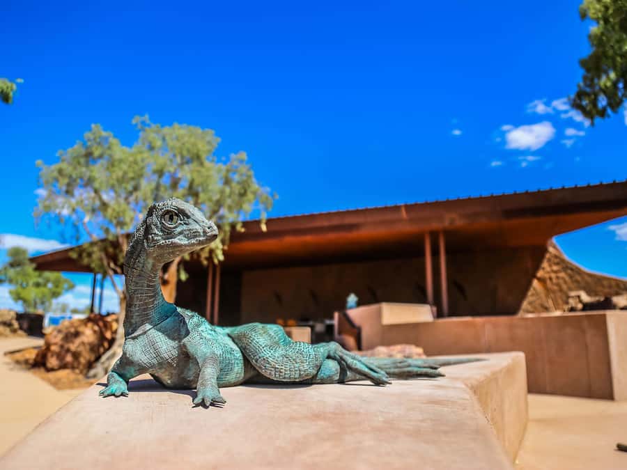 Winton: Age of Dinosaurs Museum Half Day Guided Transfer - Quick orientation: Winton and the Australian Age of Dinosaurs Museum