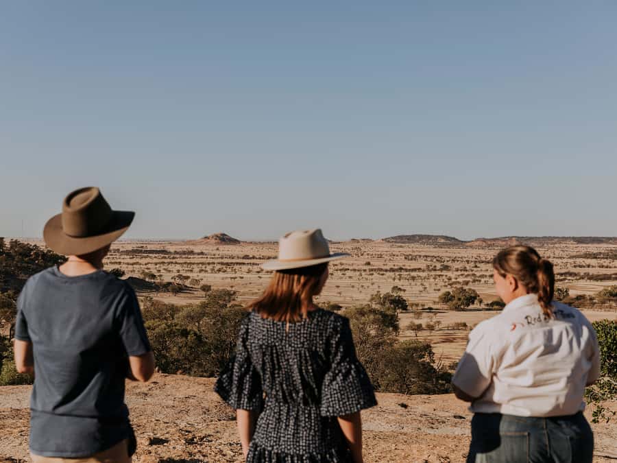 Winton: Rangelands Rifts & Sunset Tour - The rifts walk: why erosion makes shapes you can actually understand