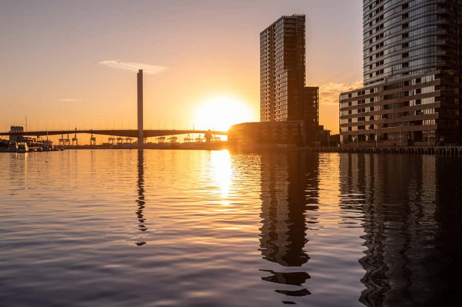 Yarra River: 1.5-Hour Scenic Sunset Public Cruise - Why the Yarra Sunset Cruise Feels Like Real Melbourne