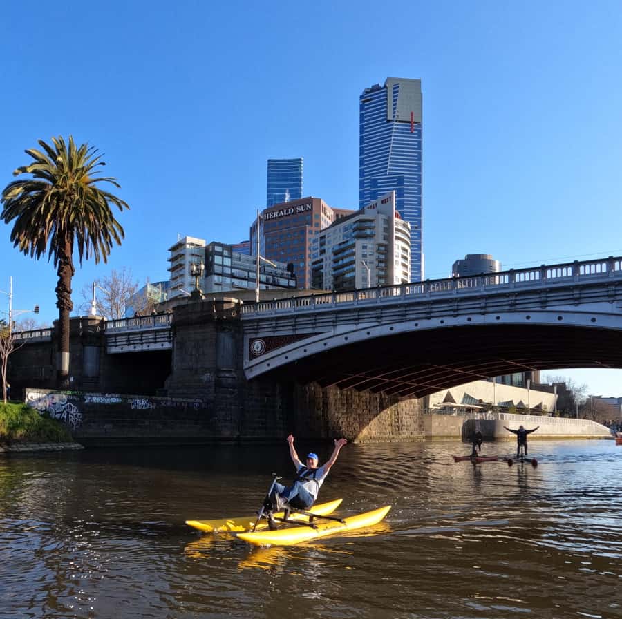 Yarra River, Melbourne Waterbike Tour - Upstream Pedal Toward the Sporting Precinct: MCG and Rod Laver Arena Views