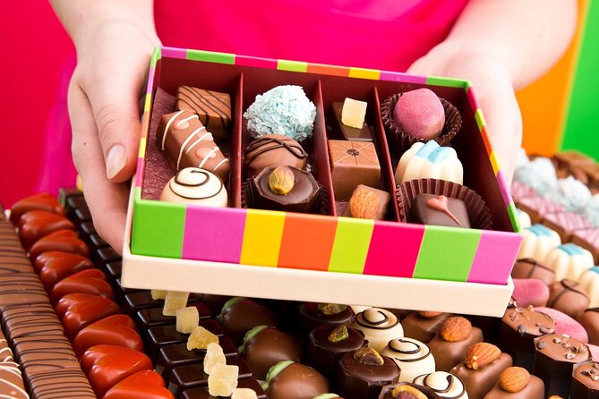 Yarra Valley Foodie Tour, Devonshire Tea, Cheese and Chocolate - Stop 1: Yarra Valley Chocolaterie and the 12 Covelture tasting