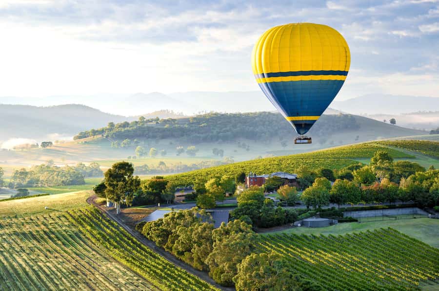 Yarra Valley: Hot Air Balloon Flight & Buffet Breakfast - The 1-Hour Sunrise Flight: What You’ll See From the Basket