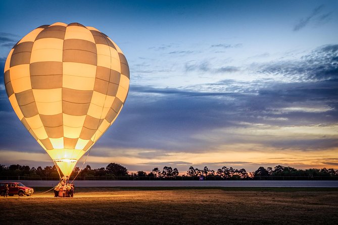 Yarra Valley sunrise balloon flight & champagne breakfast - Meeting Point and Flow Around 47 Bell St (Yarra Glen)